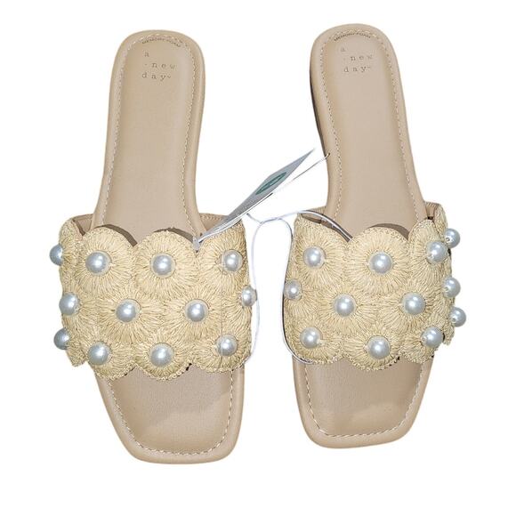 A New Day Delaney Ornament Pearl Slide Sandals Memory Foam Insole Tan 9.5 - Picture 4 of 7